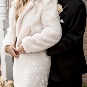 Blank NYC Cream/Ivory Jacket